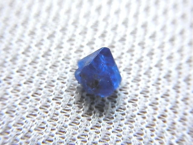 ベトナム産未処理コバルトスピネル原石 カラーチェンジ 蛍光 0 6カラット パーフェクトストーン Perfect Stone