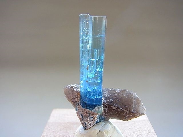 クリアランス A-AQU1004,800円 ベトナム産 アクアマリン 原石 110