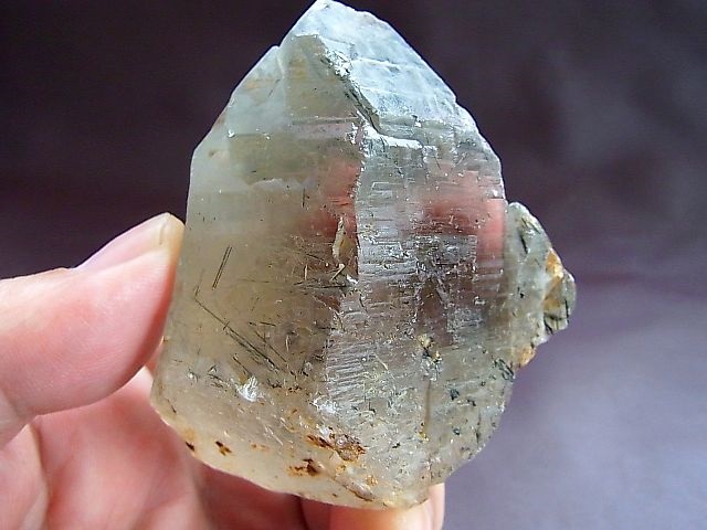 ザギマウンテン（スモーキー＆エジリン入り）水晶原石222.2g