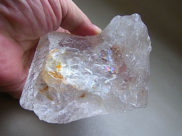 キャビネットサイズ：タンザニア産クリア/モンドクオーツ（セルフ