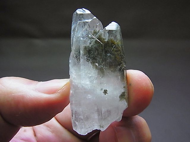 りやねたみ 高品質ガネーシュヒマール産クローライト入り水晶 