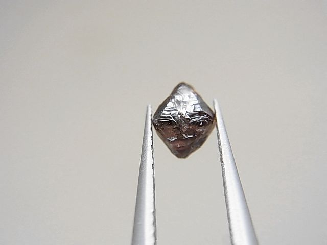 ボツワナ産八面体（オクタヘドロン）天然ダイヤモンド原石 0.6カラット - パーフェクトストーン PERFECT STONE