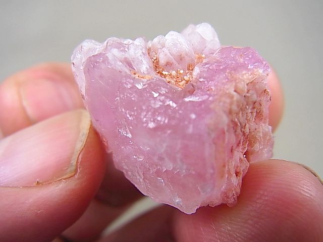 ローズクオーツ結晶（紅水晶）原石13.4g