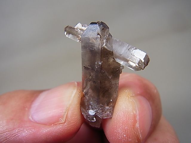 マラウイ産エジリン＆水晶原石（貫入り） 2.6g - パーフェクトストーン PERFECT STONE
