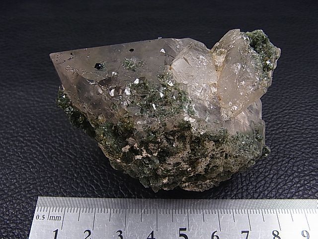 マニハール産ウォータークリア水晶（クローライト/アナテース） 205.5g - パーフェクトストーン PERFECT STONE