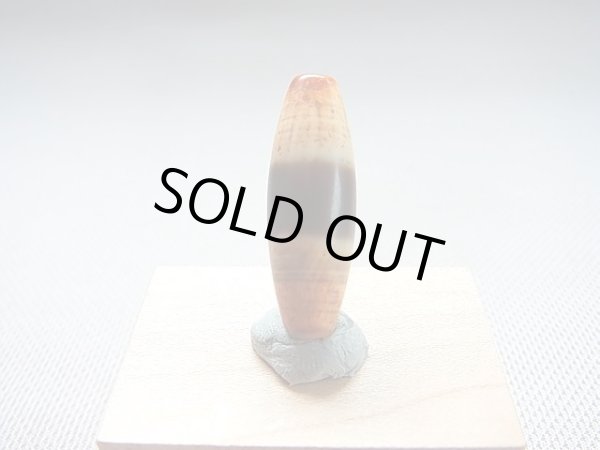 画像1: 至純天珠ビーズ「赤朱砂入り線珠」 直径約10.5×31mm