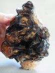 画像2: キャビネットサイズ：ブラジル産ダークスモーキー・ウインドウ＆ジャカレー水晶原石733g