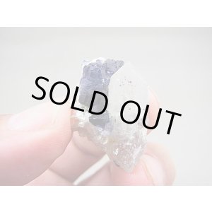 画像: ナミビア・エロンゴ産ブルーフローライト＆水晶＆マイカ（雲母片岩）原石10.2g
