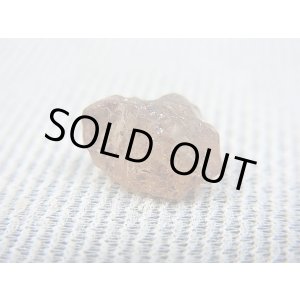 画像: ケニア産カラーチェンジガーネット原石（アレキタイプ） 4.1カラット