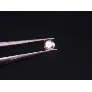 画像: 天然ホワイトカラーダイヤモンド（蛍光ブルー）・ルース 0.07カラット