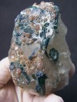 画像1: イティンガ産インディゴライト（ブルートルマリン）付き水晶原石withゴールデンマイカ 397.0g