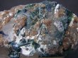 画像2: イティンガ産インディゴライト（ブルートルマリン）付き水晶原石withゴールデンマイカ 397.0g