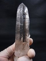 画像: スカルドゥ産クリアテッシンハビット水晶ポイント 240.5g