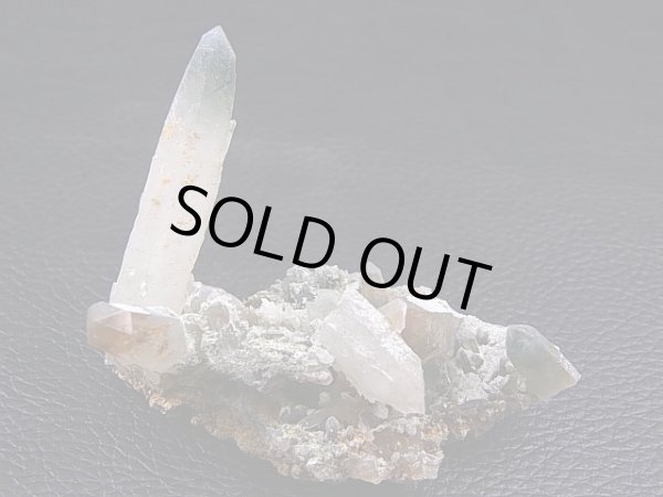 画像1: 長野県甲武信（こぶし）鉱山産グリーンファントム水晶クラスター 36.4g