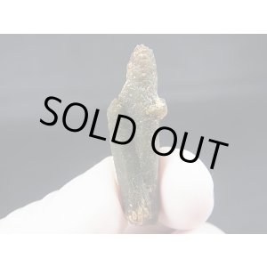 画像: 柿野鉱山産緑水晶(ヘデンベルガイト/緑閃石入りインターフェレンス型) 4.4g