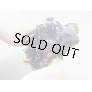 画像: 内モンゴル自治区Yindu産クリア＆ブルーフローライト（カラーシフト/ブルー＆パープルゾーニング）原石 10.7g