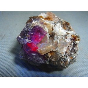 画像: メキシコ・オハエラ鉱山産フローライト原石（赤色蛍光/バライト共生） 195.6g