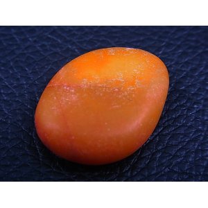 画像: 和田玉（ホータンぎょく）「無着色・紅玉」原石 10.2g