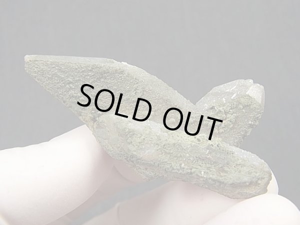 画像1: 内モンゴル産双晶水晶原石（板状型） 20.4g
