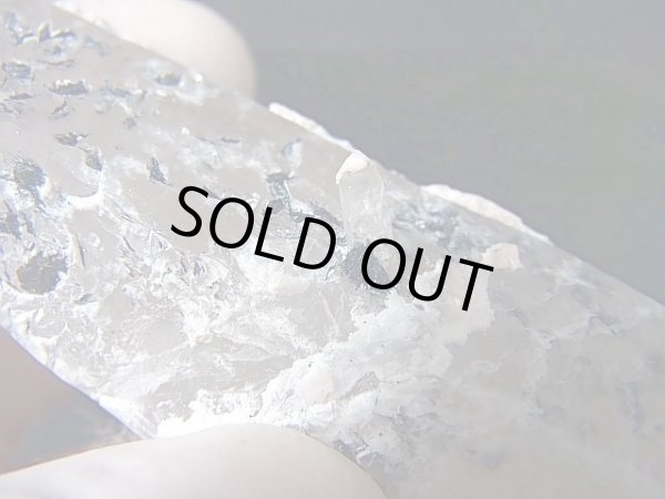 画像2: 内モンゴル産日本式双晶水晶（ヘマタイト付き） 120.8g