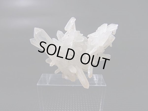 画像1: 山梨県竹森産水晶クラスター（ソリューション型） 5.6g