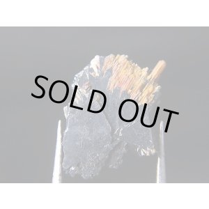 画像: ブラジル・バイーア産タイチンゴールドルチル&ヘマタイト原石 1.2g