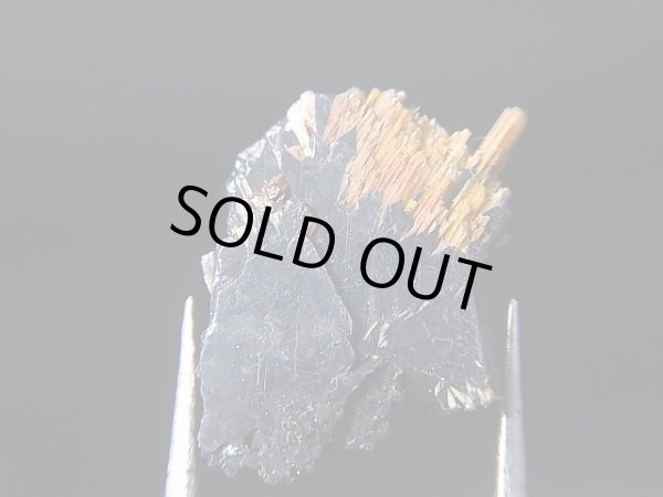 画像1: ブラジル・バイーア産タイチンゴールドルチル&ヘマタイト原石 1.2g