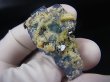 画像2: ヤオガンシャン産蛍光ブルーグリーンフローライト原石（水晶/硫砒鉄鉱付き） 19.5g