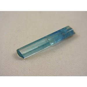 画像: ジェムグレード宝石需要品質：ベトナム産アクアマリン柱状結晶原石 3.4カラット