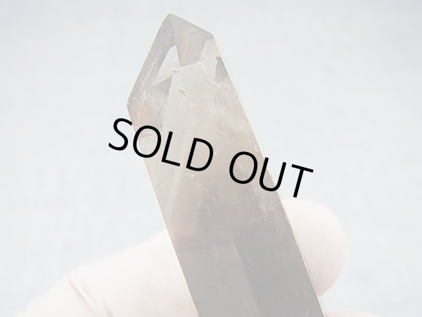 画像2: マラウイ・ムランジェ産クリアスモーキー水晶（ファントム） 38.7g
