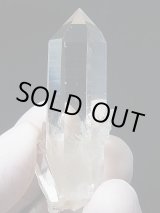 画像: ノルウェー産ウォータークリア・ライトスモーキー水晶ポイント（ノンダメージ） 23.8g
