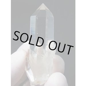 画像: ノルウェー産ウォータークリア・ライトスモーキー水晶ポイント（ノンダメージ） 23.8g