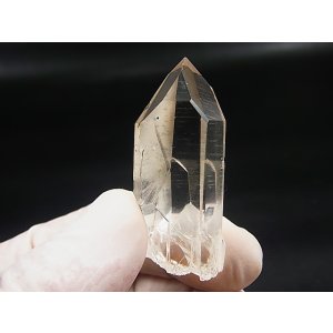 画像: ノルウェー産ライトスモーキー水晶ポイント（アナテース外部付着/内包） 22.4g