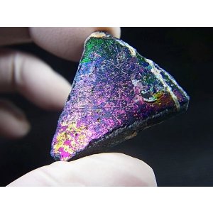 画像: アフガニスタン産スーパーイリデッセンス・ローマングラス（マルチイリデッセンス） 6.5g