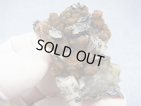 画像1: ポルトガル・パナスケイラ産アパタイト＆アルセノパイライト原石 31.1g