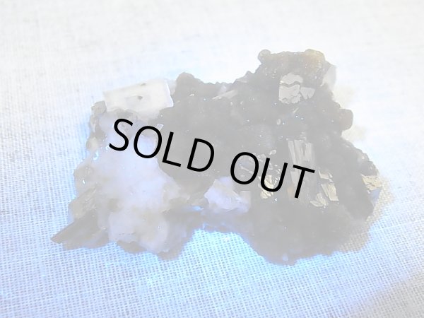 画像2: ポルトガル・パナスケイラ産アパタイト＆アルセノパイライト原石 31.1g