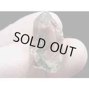 画像: インド・マニハール産ウォータークリア水晶（クローライト入り） 6.1g