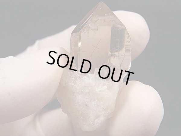 画像1: インド・マニハール産ウォータークリアライトスモーキー水晶（ゴールドルチル入り） 15.9g