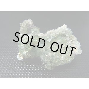 画像: ナミビア・エロンゴ産グリーンフローライト/ブラックトルマリン原石(モスコバイト/アラゴナイト仮晶) 12.4g