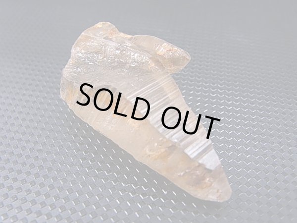 画像1: タンザニア産モンドクオーツ・ポイント（シトリンスモーキー/テッシンハビット型） 16.5g