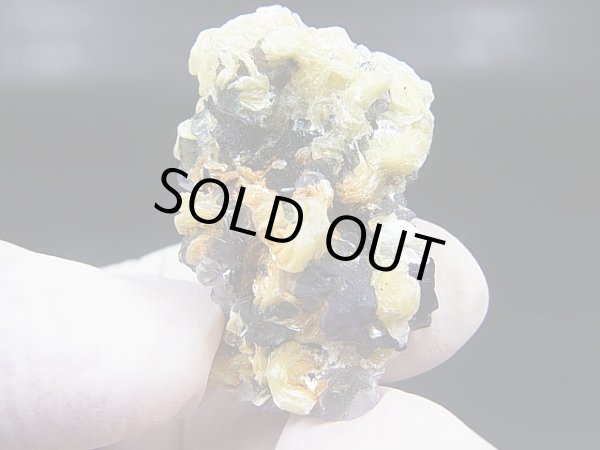 画像1: ナミビア・エロンゴ産フローライト＆ショール＆モスコバイト原石 20.9g