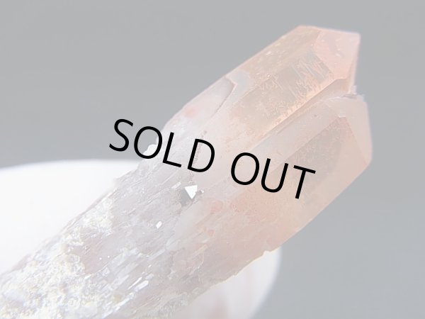 画像2: 南アフリカ・オレンジリバー産アナテース付レッドヘマタイト水晶（タントリックツイン） 18.8g