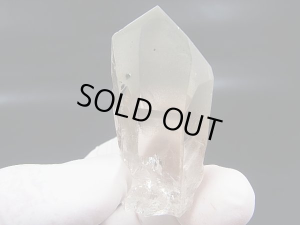 画像1: ノルウェー産ライトスモーキー水晶ポイント（アナテース外部付着/内包） 37.6g