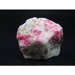 画像: ツグツパイト（タグトゥパイト）原石 25.6g