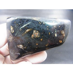 画像: 南アフリカ産キンバーライト研磨原石 95.7g