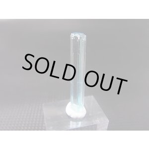 画像: ジェムグレード宝石需要品質:ベトナム産アクアマリン柱状結晶原石 4.4カラット
