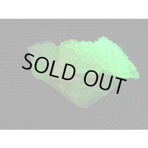 画像: ナミビア・エロンゴ産強蛍光ハイアライト(玉滴石オパール)原石 7.5g