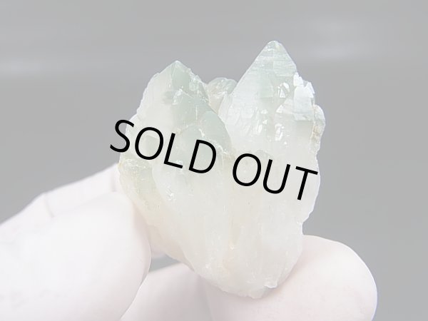 荒川鉱山産緑水晶（連晶） 22.6g - パーフェクトストーン