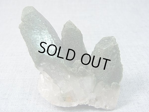 画像1: フランス・レシェール産クローライト皮膜水晶（連晶） 60.3g