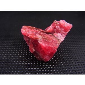画像: ブラジル産ヴィヴィッドレッドロードナイト原石 18.5g